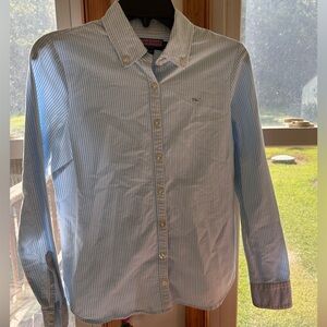 Vineyard Vines blue and white pinstripe 100% cotton button down, women’s size 2
